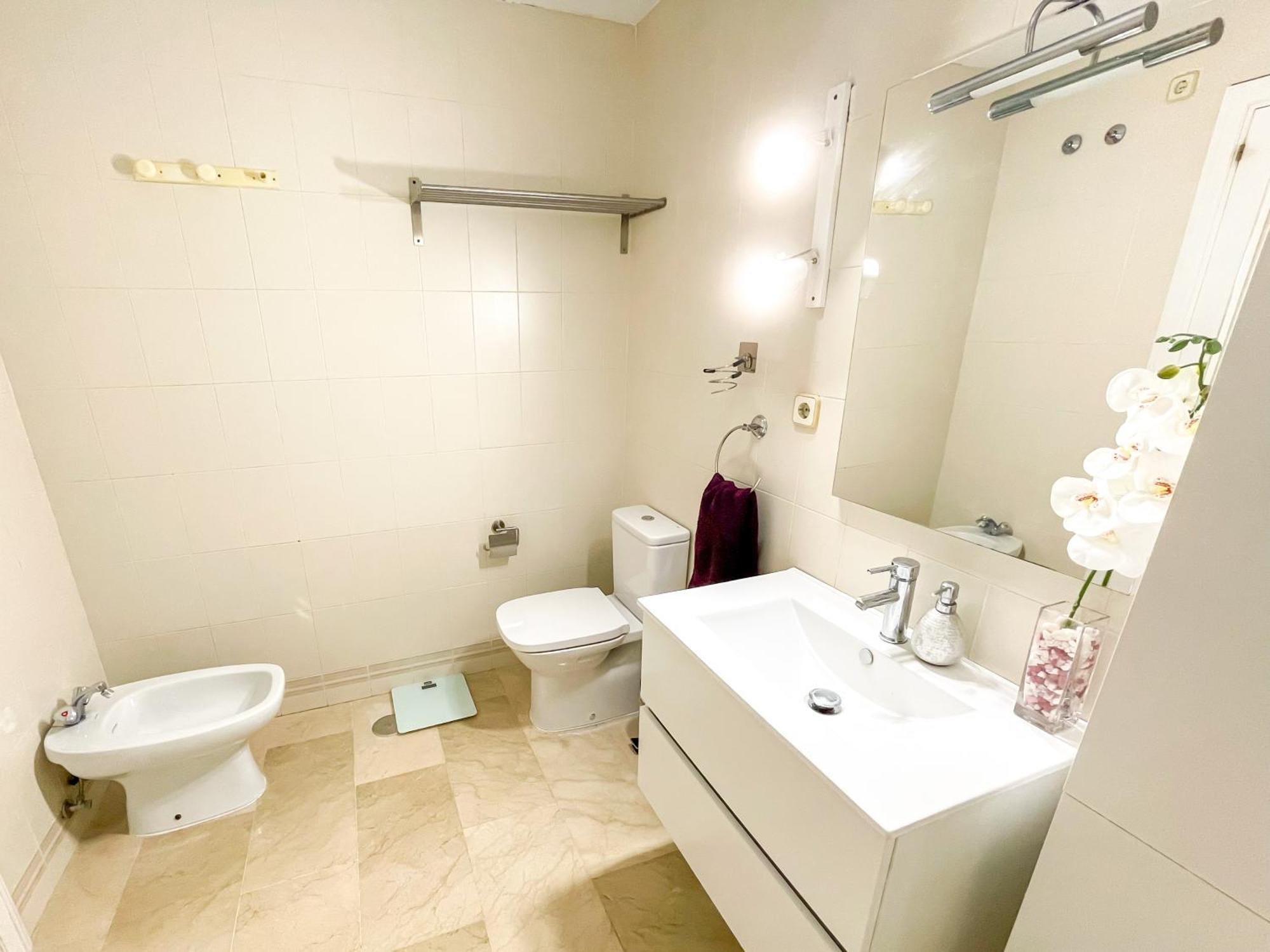 Modern Apartment With Terrace - 2 Min From The Beach Estepona Exterior foto